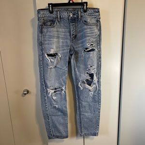 American Eagle Distressed Tomgirl Jeans